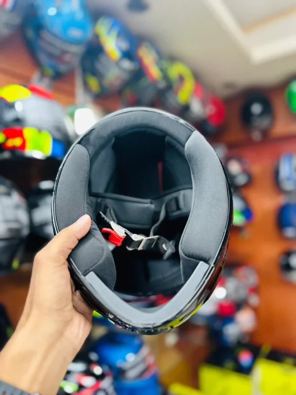 Studds Raider Super Plain Glossy Black Helmet - Image 4